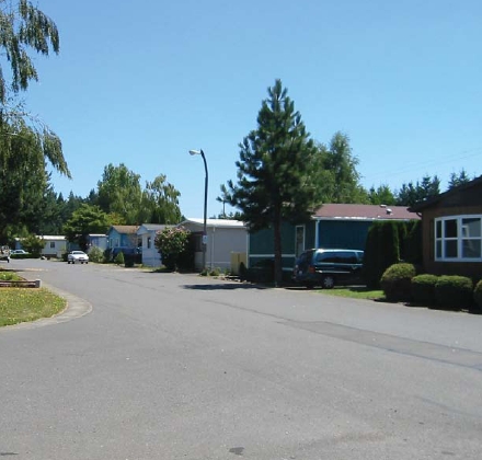 Eagle Crest Mobile Home Park in Eagle Creek, OR - Building Photo