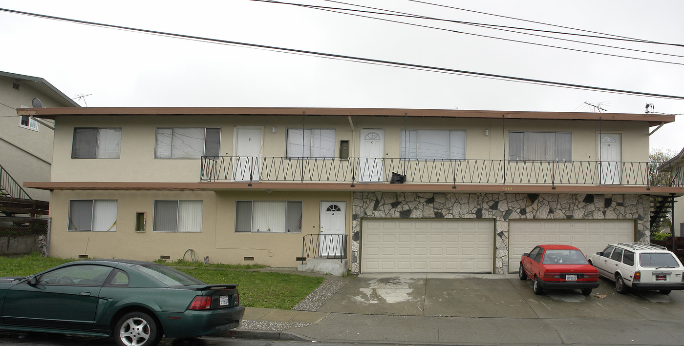 1688 Maubert Ct in San Leandro, CA - Building Photo