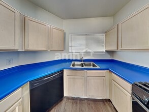 6034 S Lostan Ave in Tucson, AZ - Building Photo - Building Photo