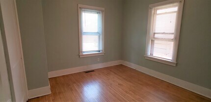 1023 18th Ave SE in Minneapolis, MN - Foto de edificio - Building Photo