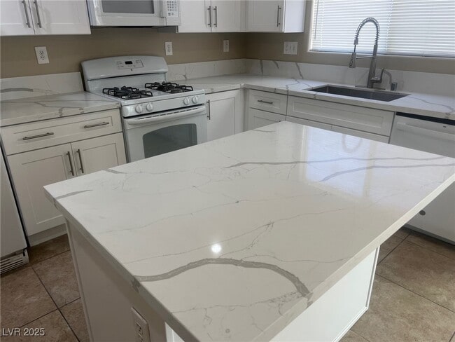 property at 168 Gilliflower Ave