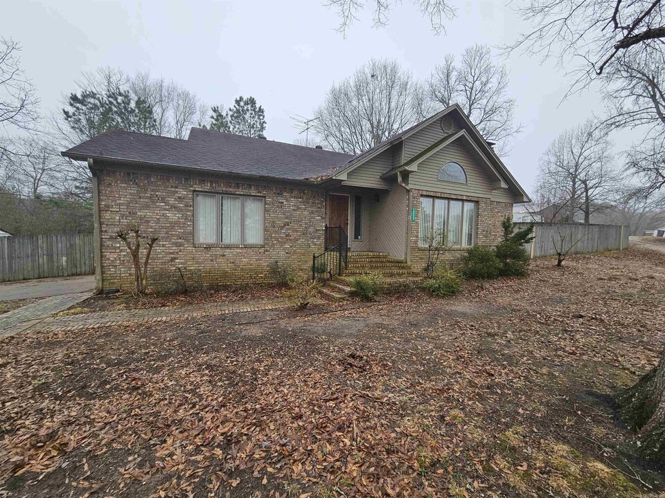 18535 Winbury Cove in Little Rock, AR - Building Photo