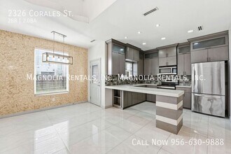 2326 Corales St in Mission, TX - Foto de edificio - Building Photo