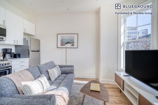 1701 21st St NW in Washington, DC - Building Photo