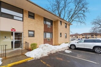 401 Us Highway 22 in Plainfield, NJ - Building Photo - Building Photo