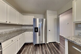 21610 Britton Hill Way in Katy, TX - Building Photo