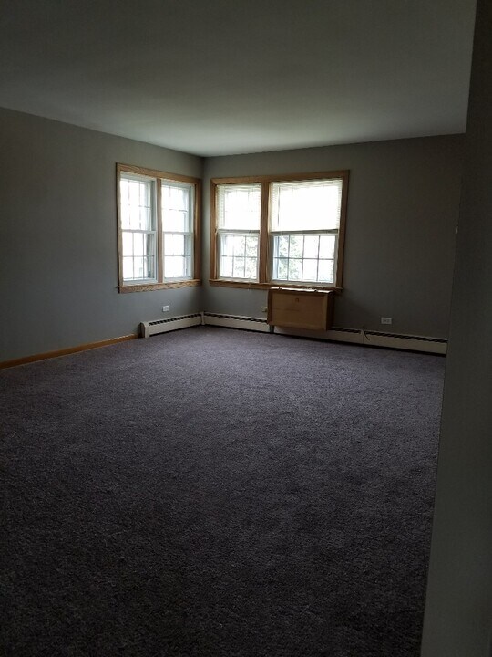 5819 W 54th Pl in Chicago, IL - Building Photo