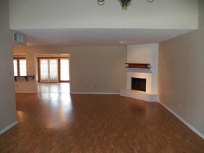 1844 Rollingwood Dr in Huntsville, TX - Building Photo - Building Photo
