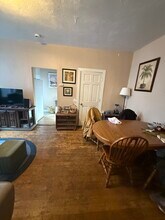 71 S Huntington Ave, Unit 3 in Boston, MA - Foto de edificio - Building Photo