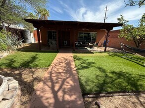 3039 E Hawthorne St in Tucson, AZ - Building Photo - Building Photo