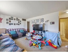 447 Mabel Dr, Unit 447 in Arnold, MO - Foto de edificio - Building Photo