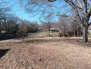 519 Jolly Dr in Gun Barrel City, TX - Building Photo - Building Photo