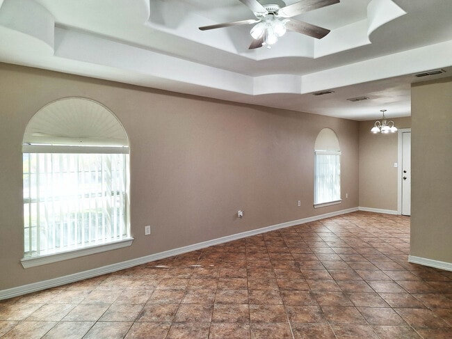 2118 Aruba Dr, Unit 3 in Edinburg, TX - Building Photo - Building Photo