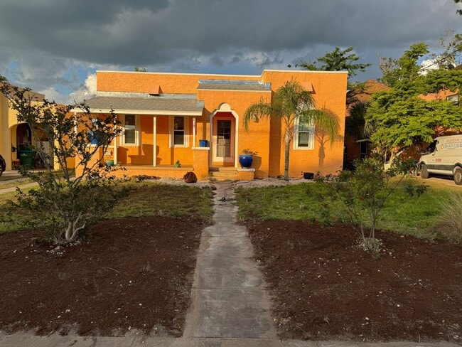 property at 415 Daytona Ave