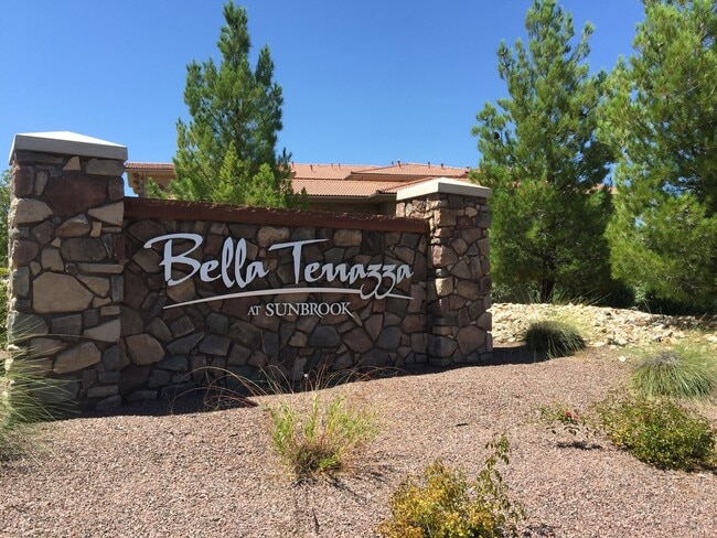 280 280 S. Luce Del Sol in Saint George, UT - Building Photo - Building Photo