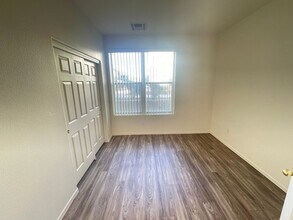 8798 Parsons Ridge Ave in Las Vegas, NV - Building Photo - Building Photo