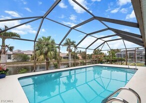 2230 SE 5th Pl in Cape Coral, FL - Building Photo