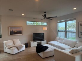 1159 Webberville Rd in Austin, TX - Building Photo