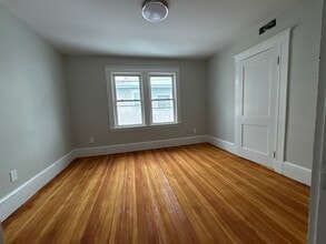 18 Princeton St, Unit #1 in Somerville, MA - Building Photo - Building Photo