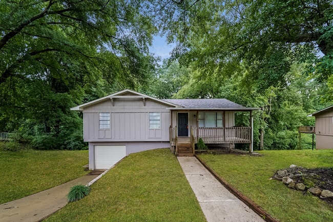 property at 1013 Sandy Brook Cir