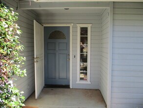 1658 Albion Ct in Chico, CA - Building Photo - Building Photo
