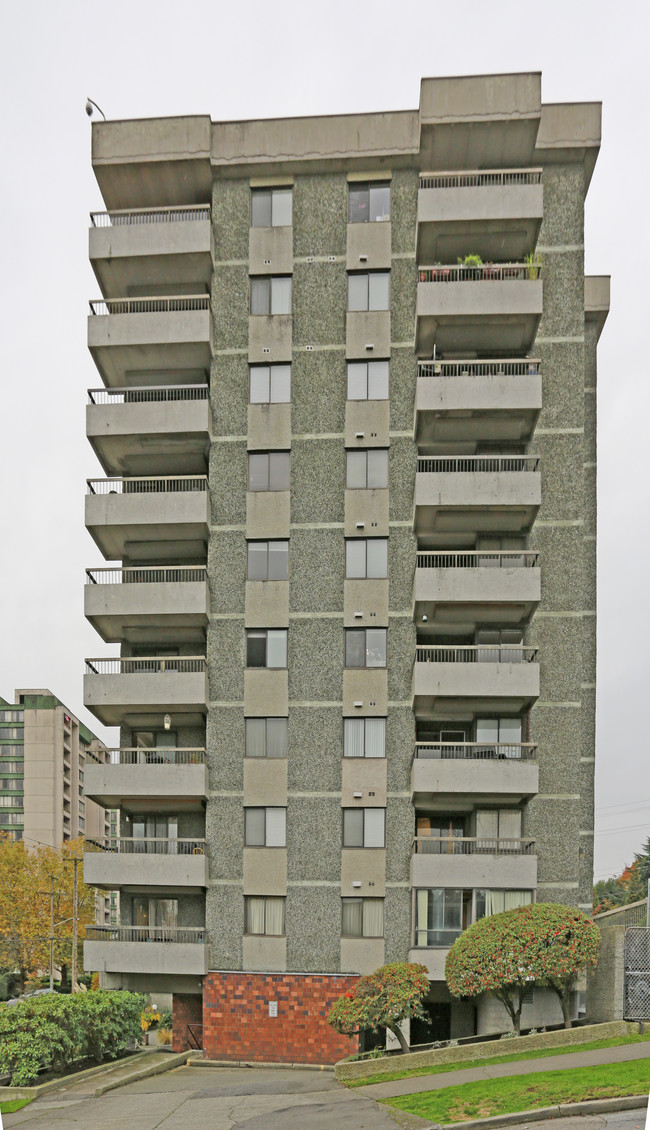 Fraser House in New Westminster, BC - Building Photo - Building Photo