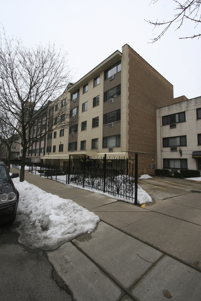 567 W Stratford Pl in Chicago, IL - Building Photo - Building Photo