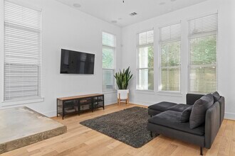 9019 Wellspring Dr in Houston, TX - Building Photo - Building Photo