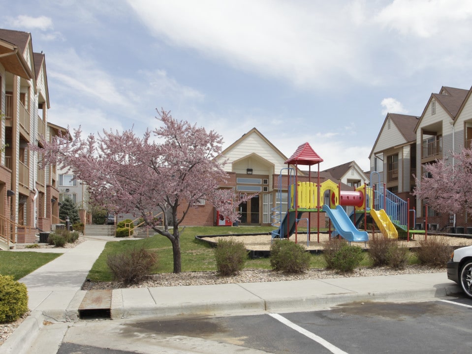 Spring Hollow in Brighton, CO - Building Photo