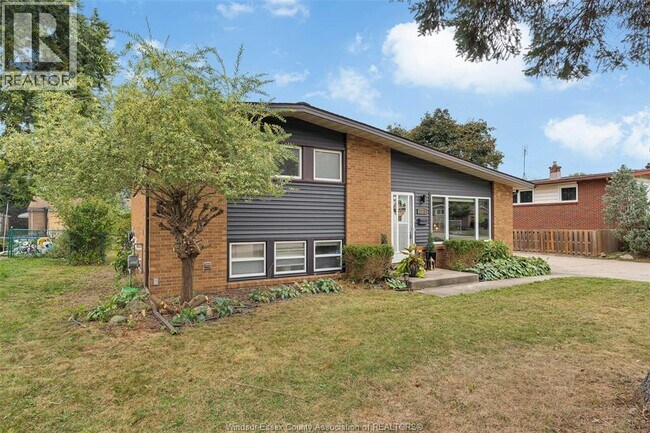 3775 Virginia Park Ave in Windsor, ON - Building Photo - Building Photo