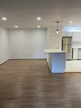 1019 Woodland Vlg, Unit Woodland VIllage in Vestavia Hills, AL - Foto de edificio - Building Photo