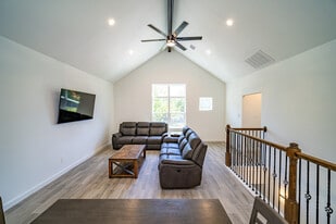 4706 Idaho St in Houston, TX - Building Photo