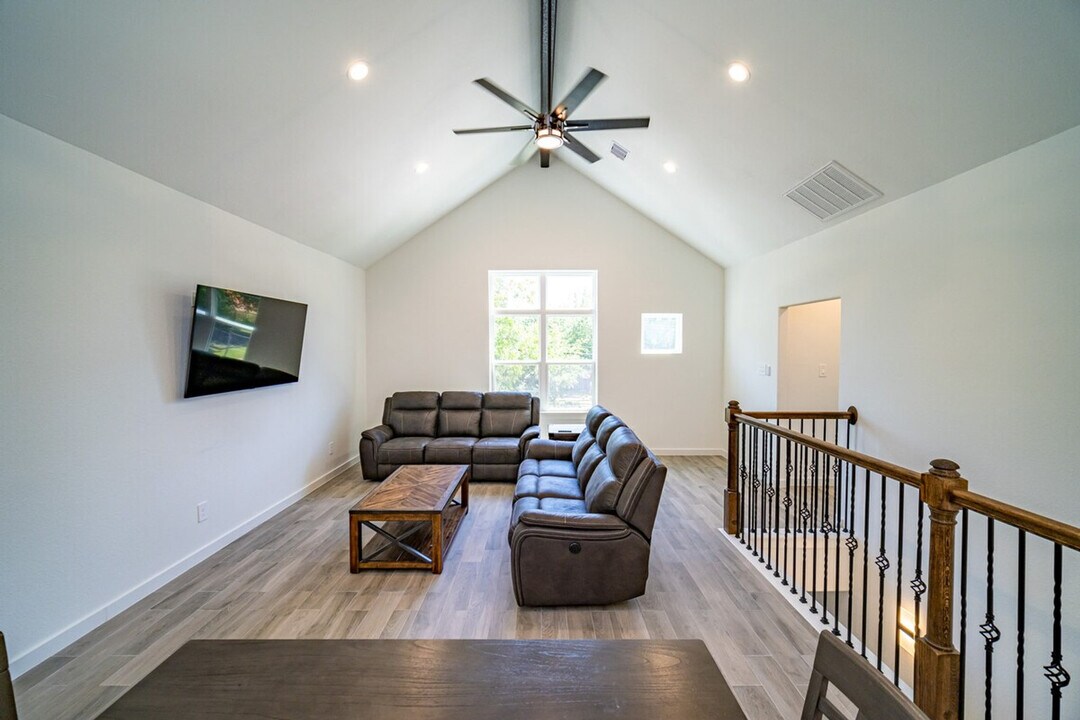 4706 Idaho St in Houston, TX - Building Photo