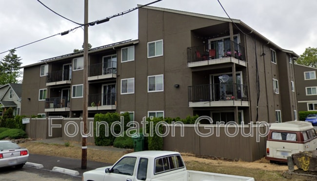 property at 938 N 100th St