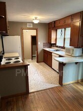 1808 S Faulders Ln in Wichita, KS - Building Photo - Building Photo