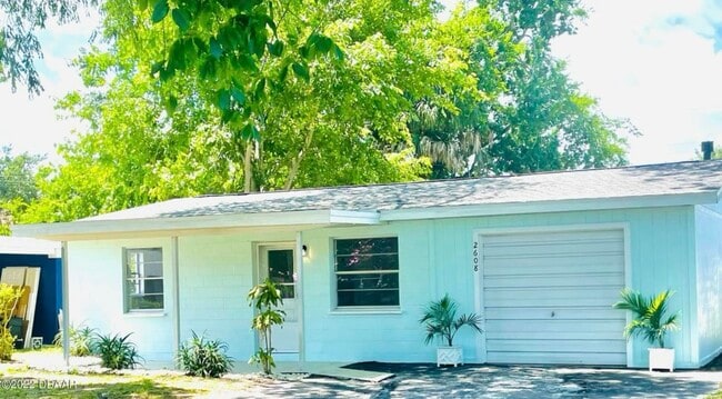 property at 2608 Anastasia Dr