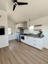 1500 N Johnson Rd, Unit A in Turlock, CA - Foto de edificio - Building Photo