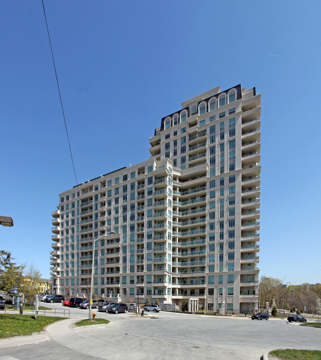 Aria Condo in Toronto, ON - Building Photo