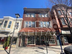 51 Chambersburg St in Gettysburg, PA - Building Photo