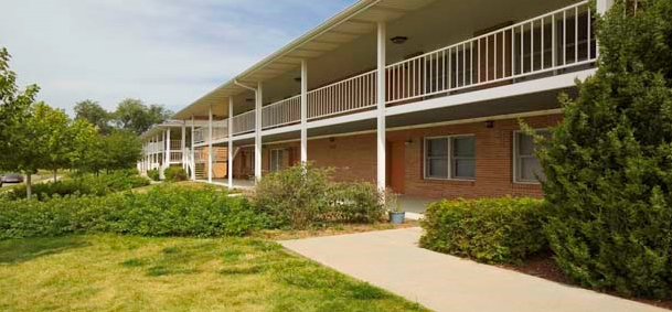 Lynn Creek Apartments in Lincoln, NE - Building Photo