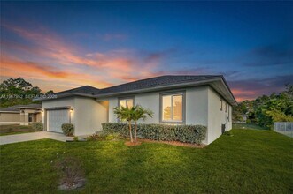 719 Little Rock St E in Lehigh Acres, FL - Building Photo - Building Photo