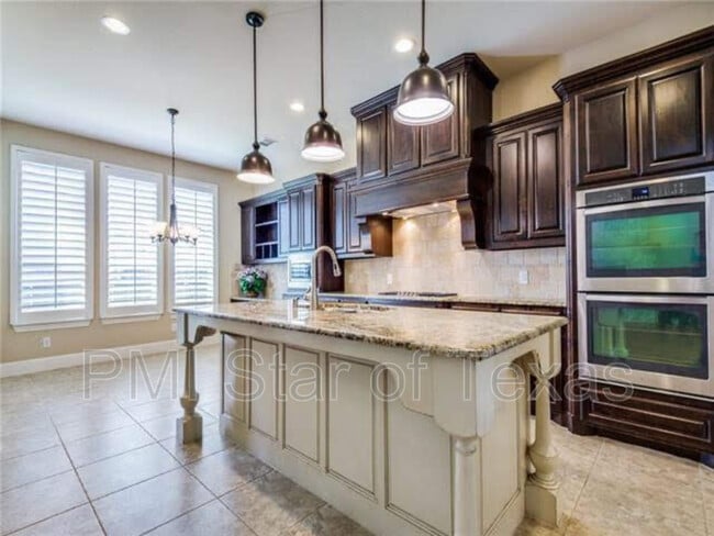 7509 Rockyford Dr in Frisco, TX - Foto de edificio - Building Photo