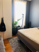 32-14 46th St-Unit -2 in Queens, NY - Building Photo - Building Photo