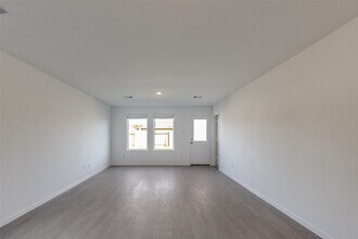 1528 Crowson Rdg in Conroe, TX - Building Photo - Building Photo