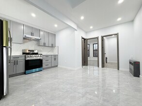 333 87th St, Unit 2 in Brooklyn, NY - Foto de edificio - Building Photo