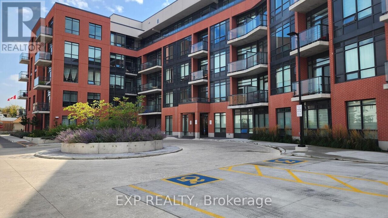 520-1010 DUNDAS St in Whitby, ON - Building Photo