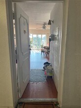 10365 Paradise Blvd in Treasure Island, FL - Building Photo - Building Photo