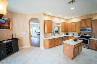 5886 Paradise Cir in Naples, FL - Building Photo - Building Photo