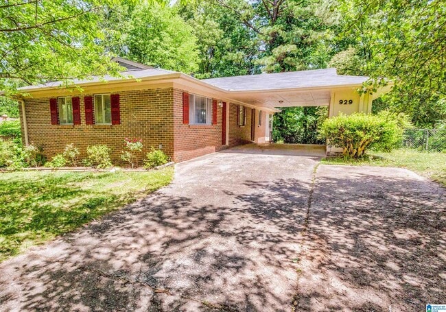 929 Sherwood Forest Dr in Birmingham, AL - Building Photo - Building Photo