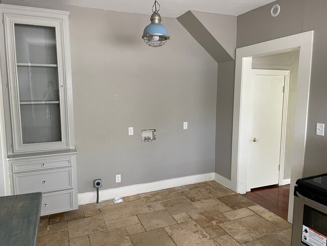 1345 Glen Oak Pl in Shreveport, LA - Building Photo - Building Photo